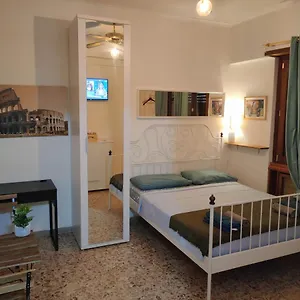 roma-trastevere-station.it-romehotels.com/
